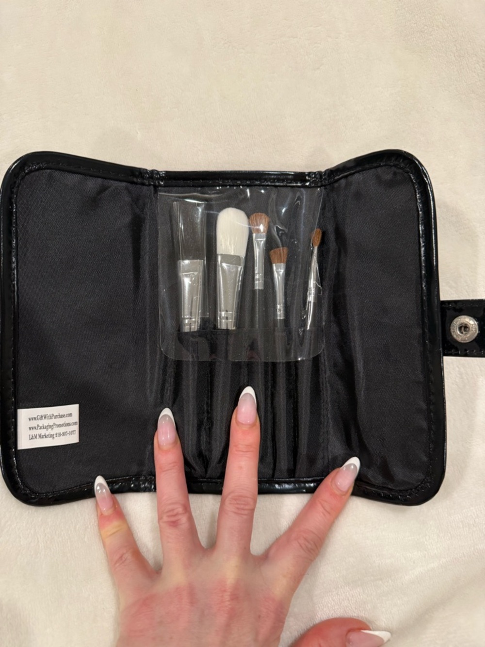 5-Piece Black Makeup Brush Set with Travel Case